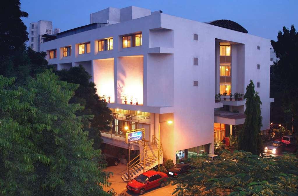Comfort Inn President Near Ahmedabad Junction Station Exterior photo