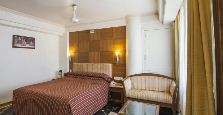 Comfort Inn President Near Ahmedabad Junction Station Exterior photo