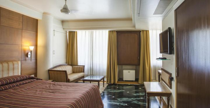 Comfort Inn President Near Ahmedabad Junction Station Exterior photo