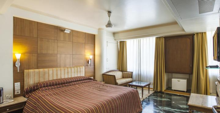 Comfort Inn President Near Ahmedabad Junction Station Exterior photo