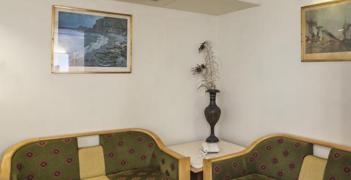 Comfort Inn President Near Ahmedabad Junction Station Exterior photo